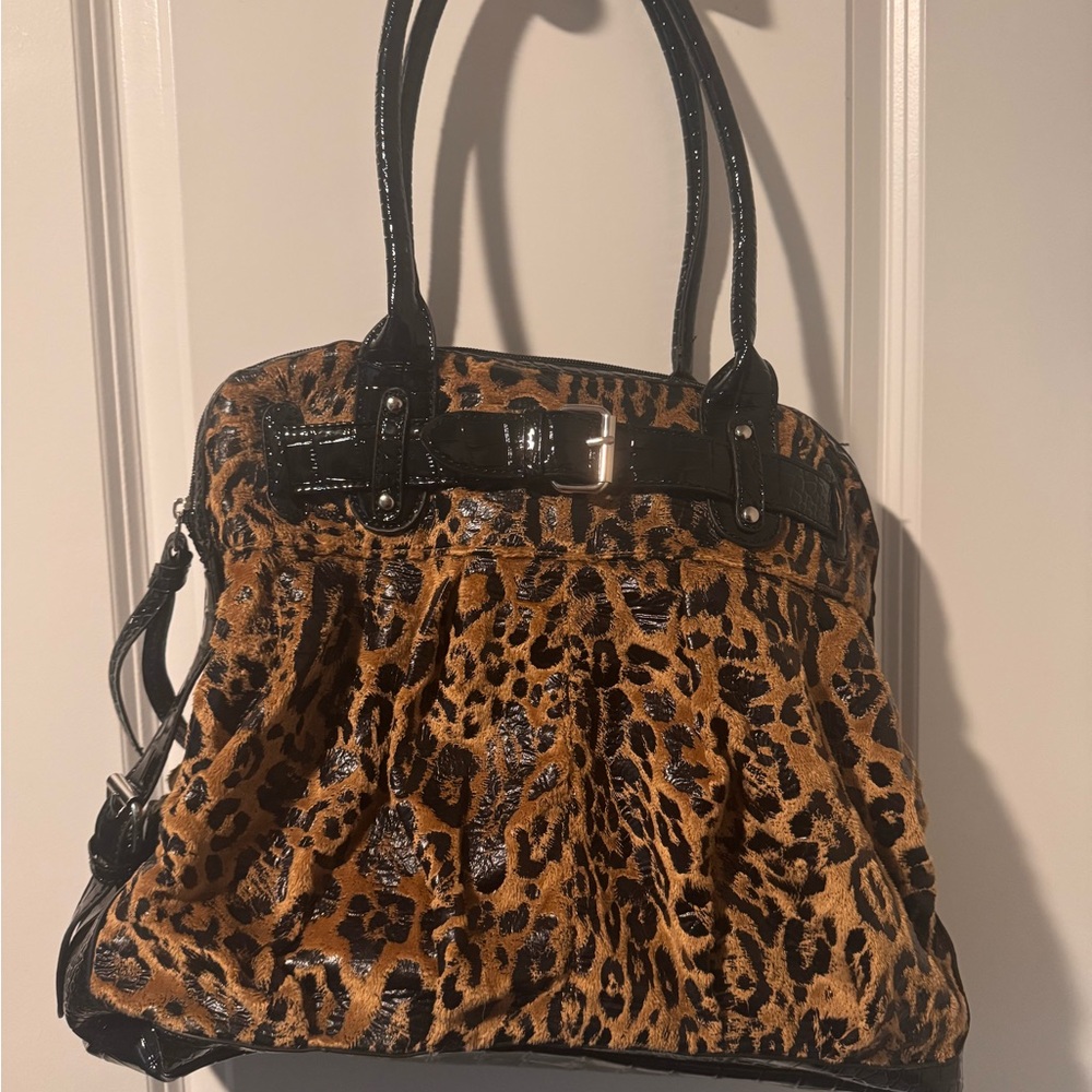 Leopard Print Handbag with Black Accents